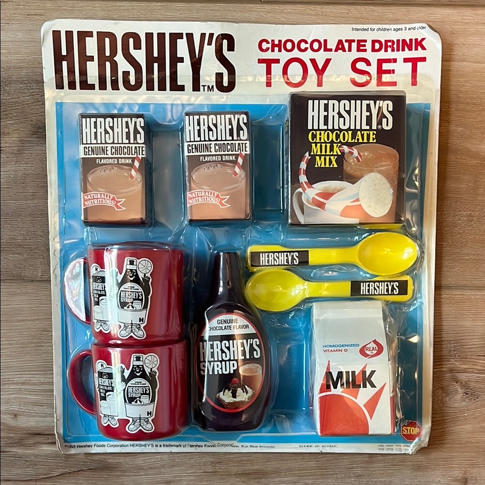 Vintage 1990 Hershey’s Chocolate Drink Toy Set